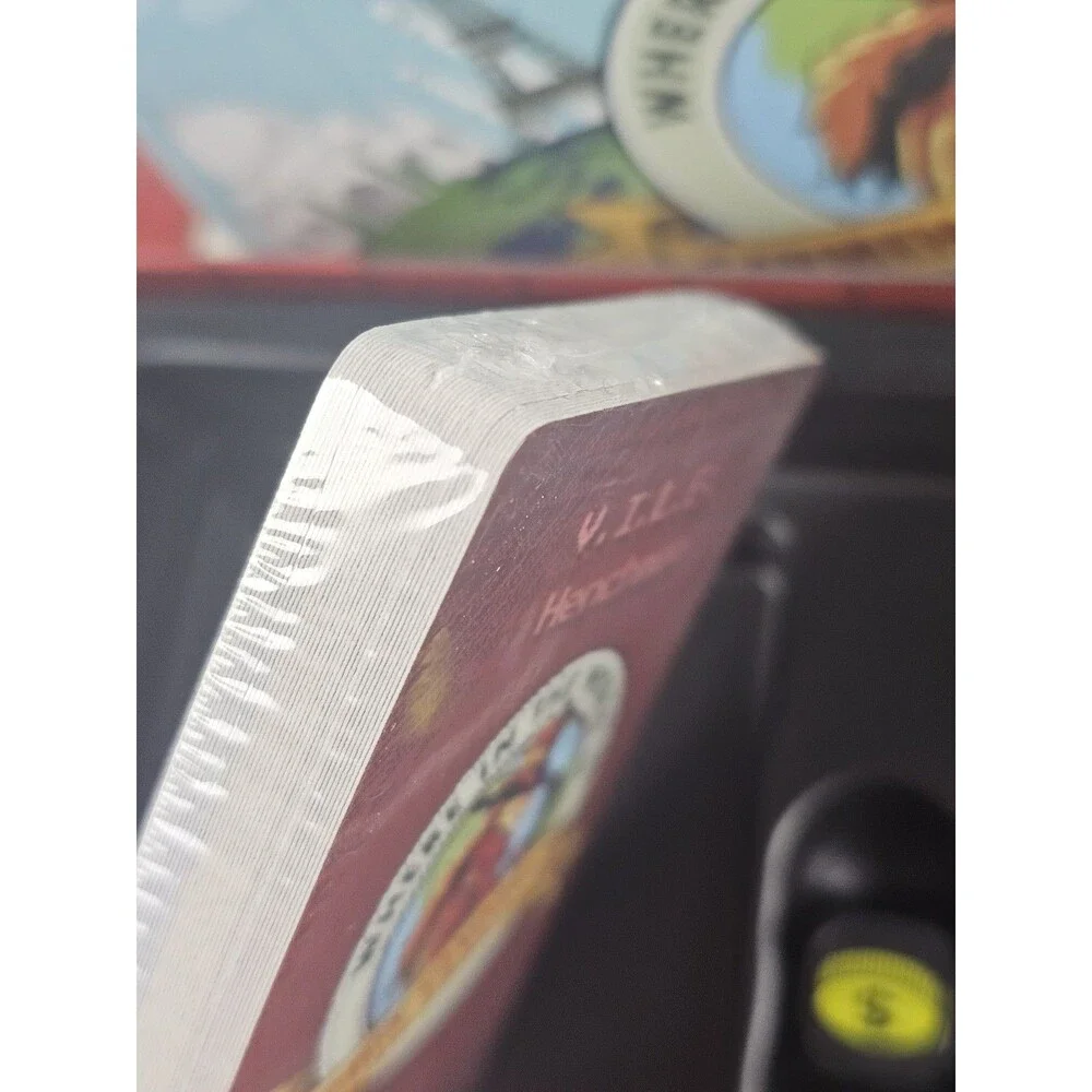 Where in the World is Carmen San Diego Card Game By Pressman 2017 (Complete)